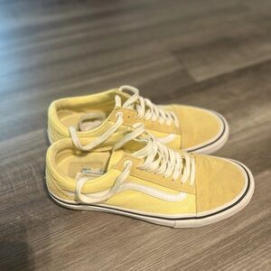 Vans Men 9.5 Old Skool Yellow